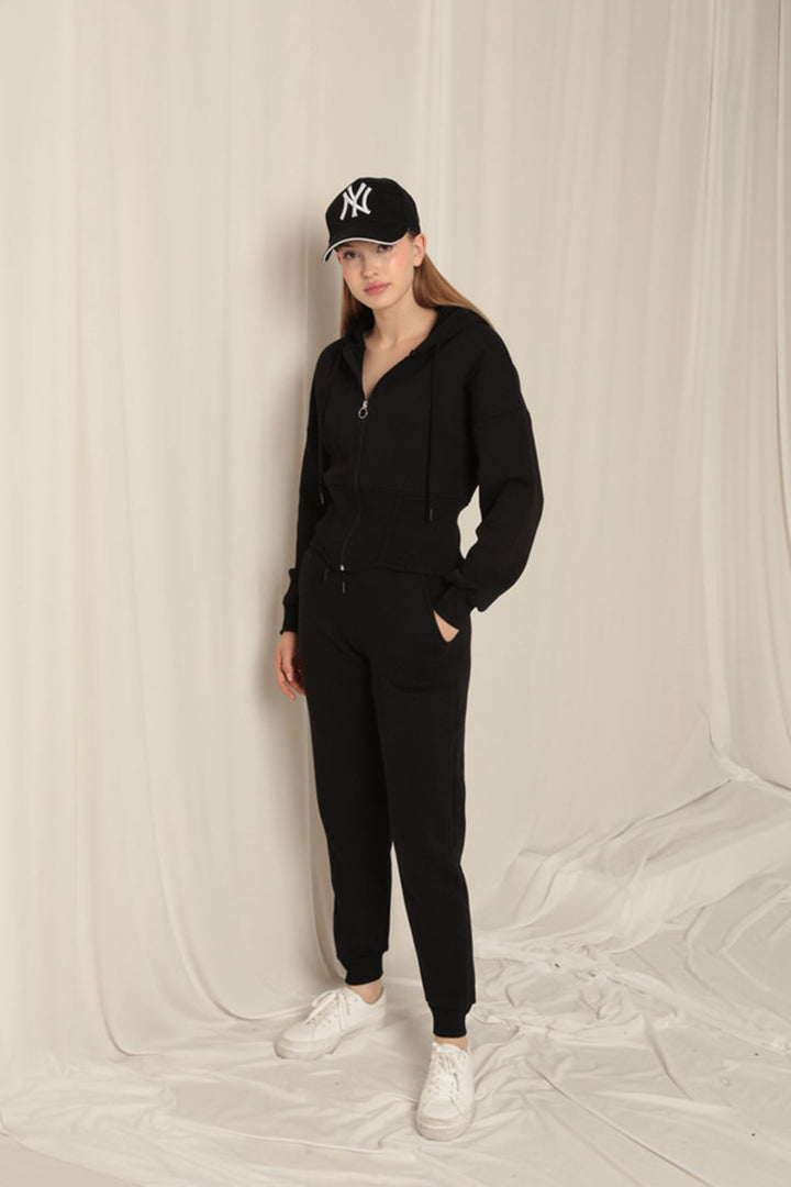 KKT Three Thread Fabric Zippered Women's Black Suit - Sahuayo de Morelos