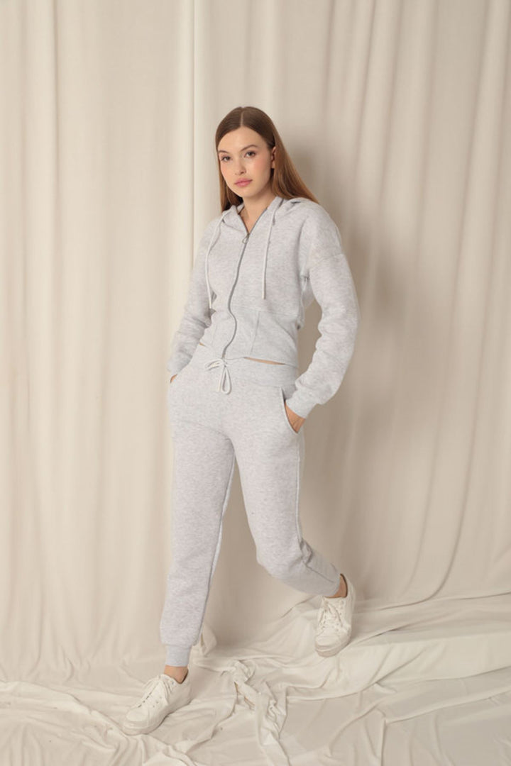 KKT Three Thread Fabric Zippered Women's Beige Suit - Romeoville