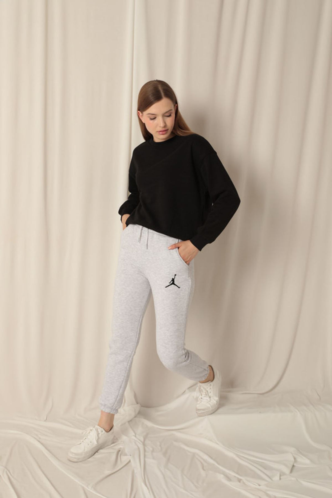 KKT Embroidered Women's Gray Tracksuit with Elastic Waistband - Alkmaar