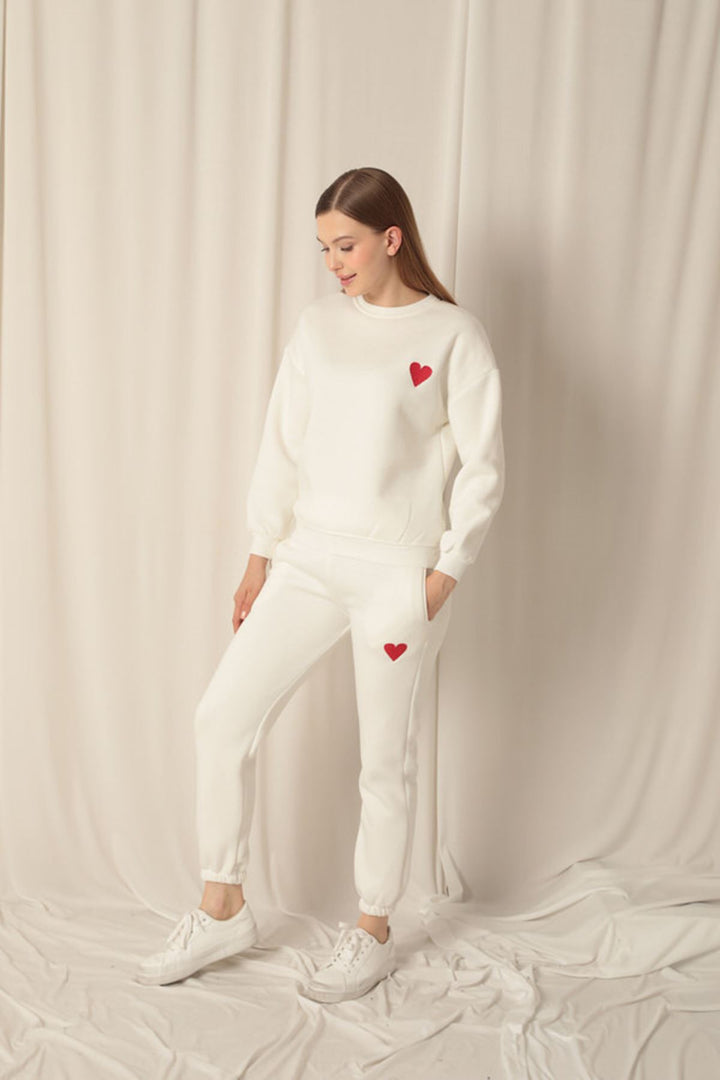 KKT Three Thread Fabric Heart Embroidery Women's Ecru Suit - Mankato