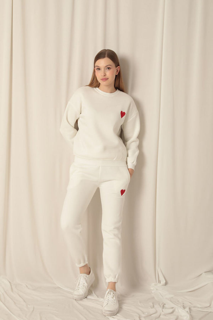 KKT Three Thread Fabric Heart Embroidery Women's Ecru Suit - Mankato