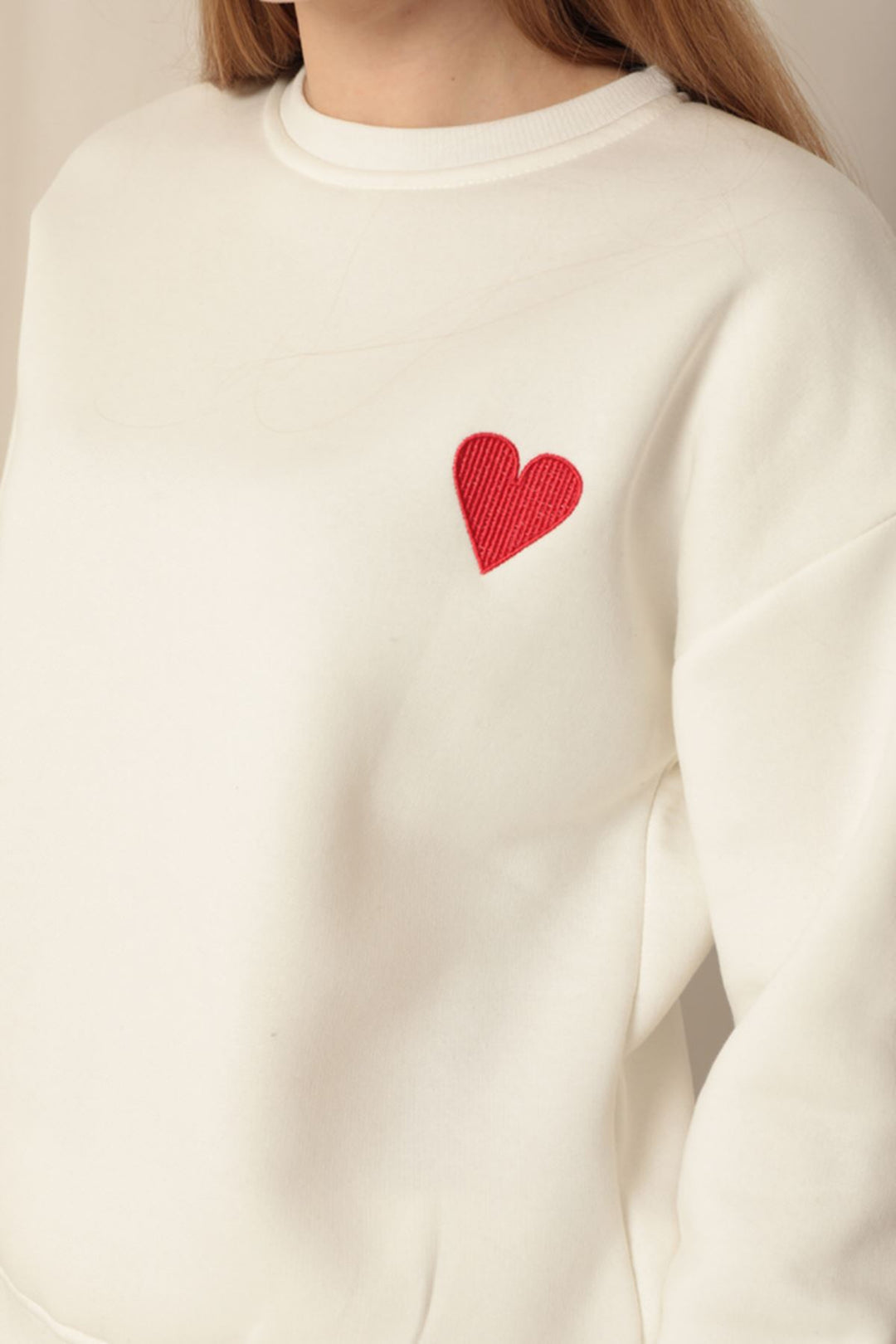 KKT Three Thread Fabric Heart Embroidery Women's Ecru Suit - Mankato