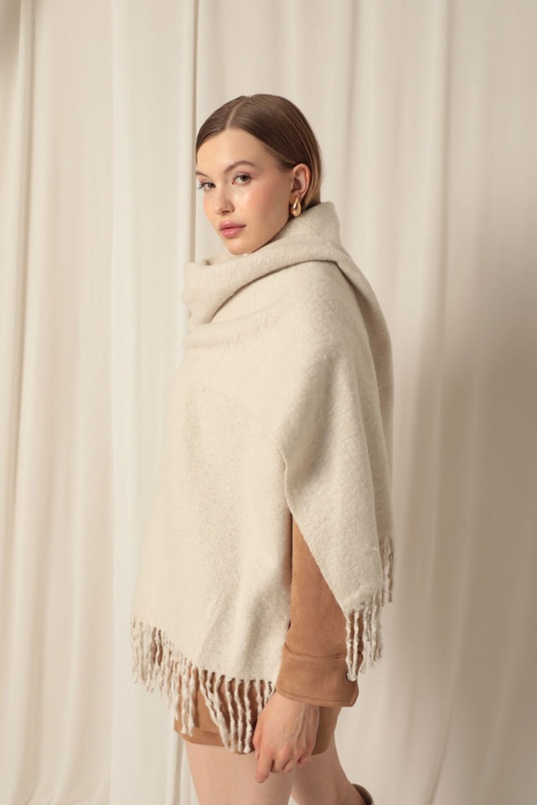 KKT Women's Thick Plain Boucle Beige Shawl - Rüsselsheim