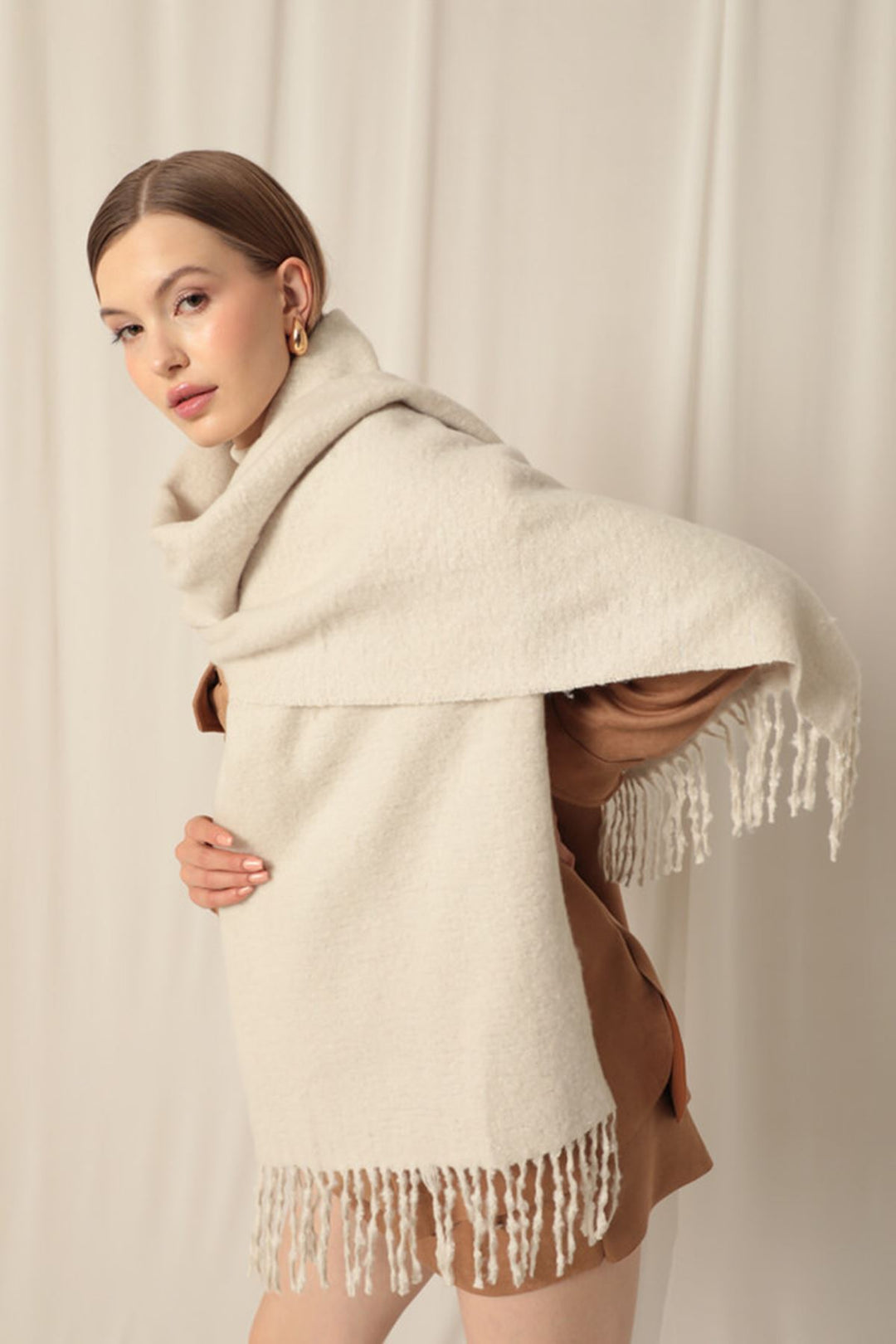 KKT Women's Thick Plain Boucle Beige Shawl - Rüsselsheim
