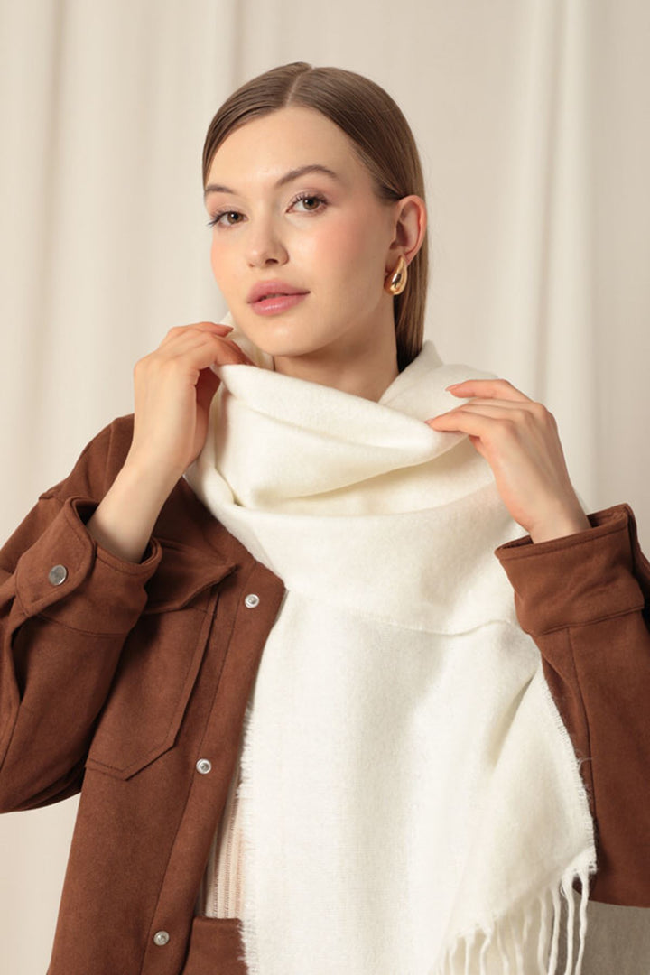 KKT Women's Thick Plain Boucle Ecru Shawl - Commerce City