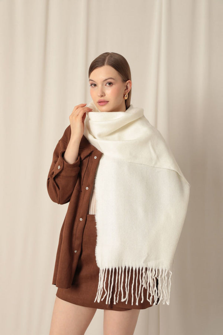 KKT Women's Thick Plain Boucle Ecru Shawl - Commerce City