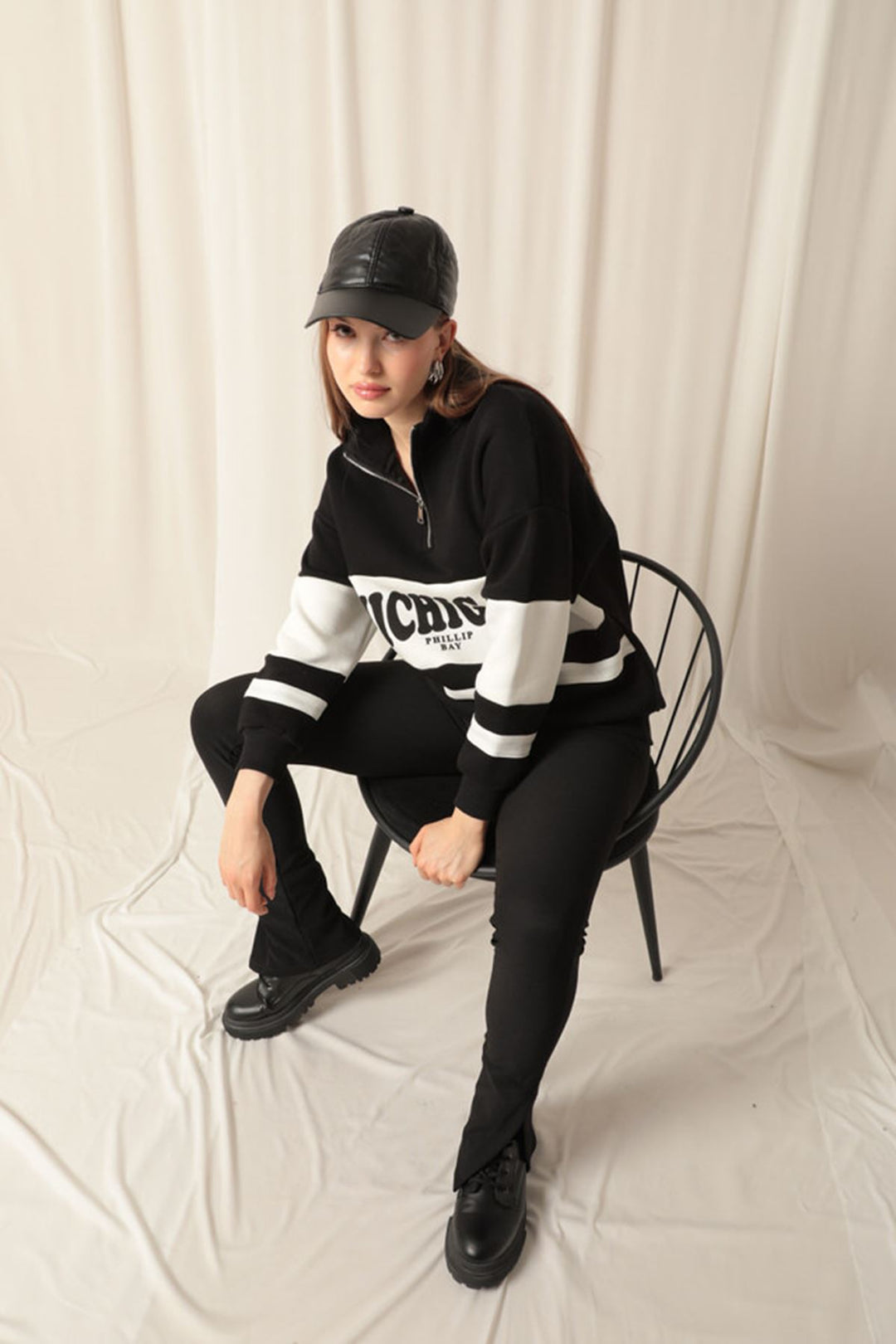 KKT Zippered Women's Black Sweater - Old Bridge