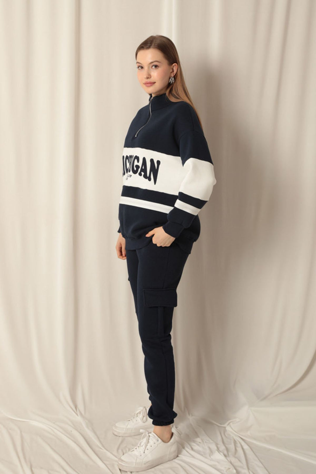 KKT Zippered Women's Navy Blue Sweater - Plantation