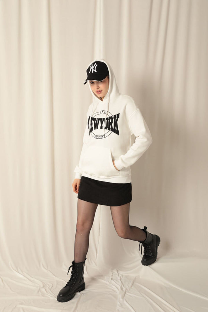 KKT Three Thread New York Embroidery Women's Ecru Sweat - Lombard