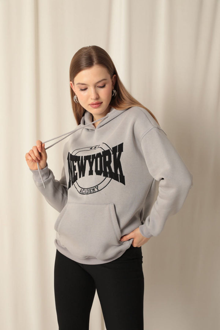KKT New York Embroidered Women's Dark Gray Sweater - Umán