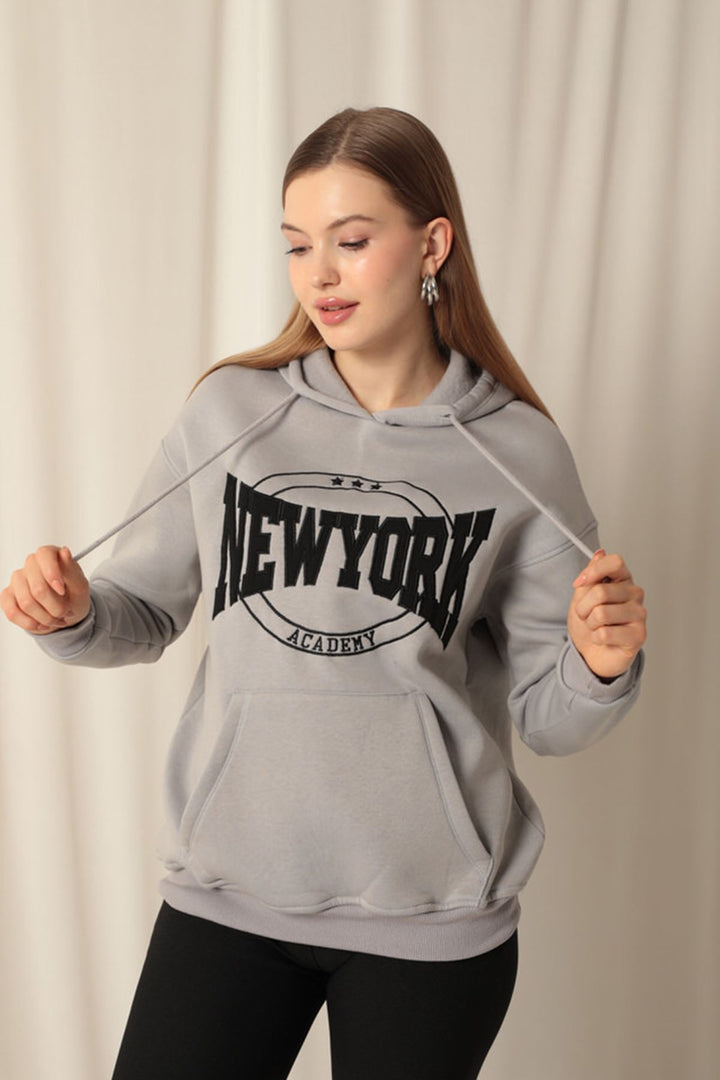 KKT New York Embroidered Women's Dark Gray Sweater - Umán