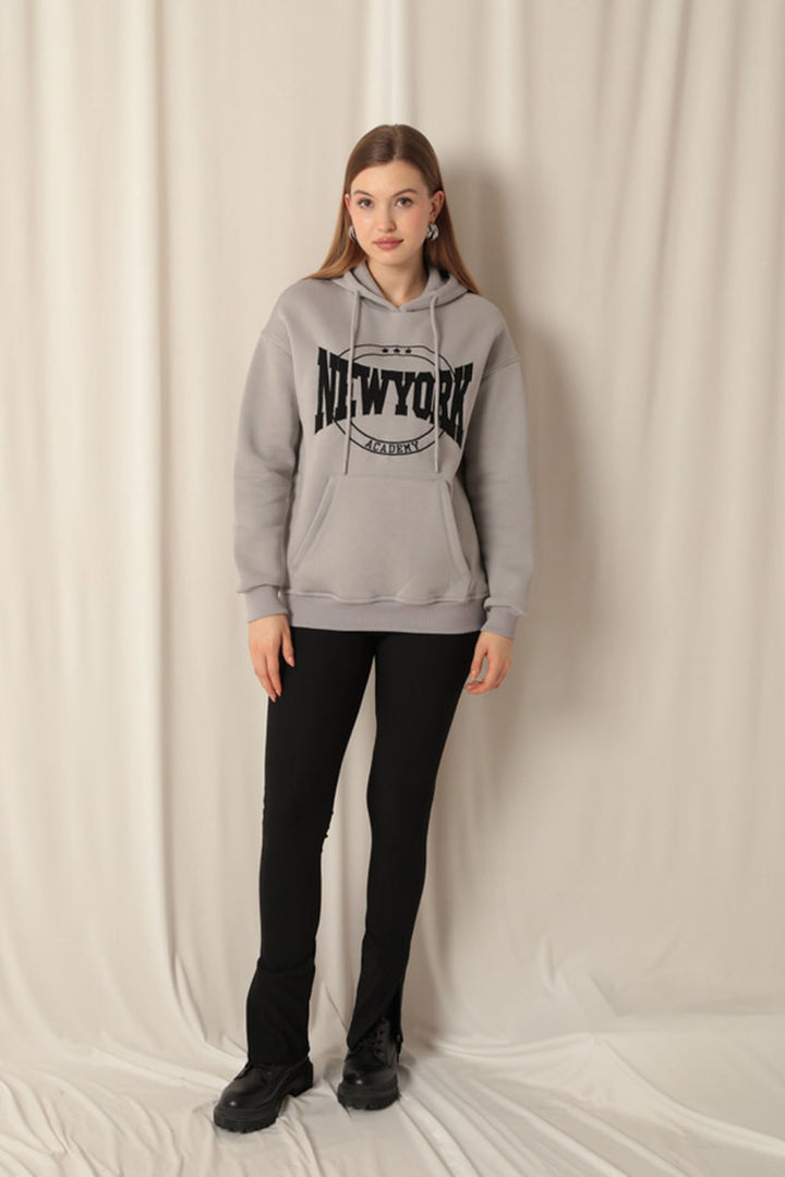 KKT New York Embroidered Women's Dark Gray Sweater - Umán