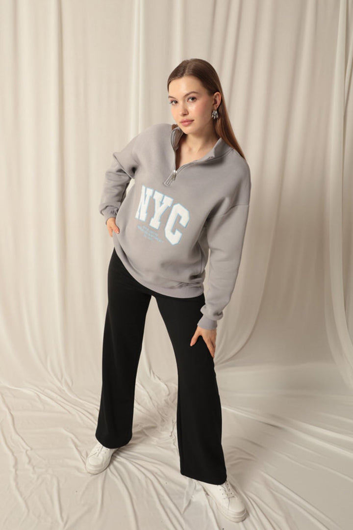 KKT Nyc Embroidered Women's Dark Gray Sweater - Wausau