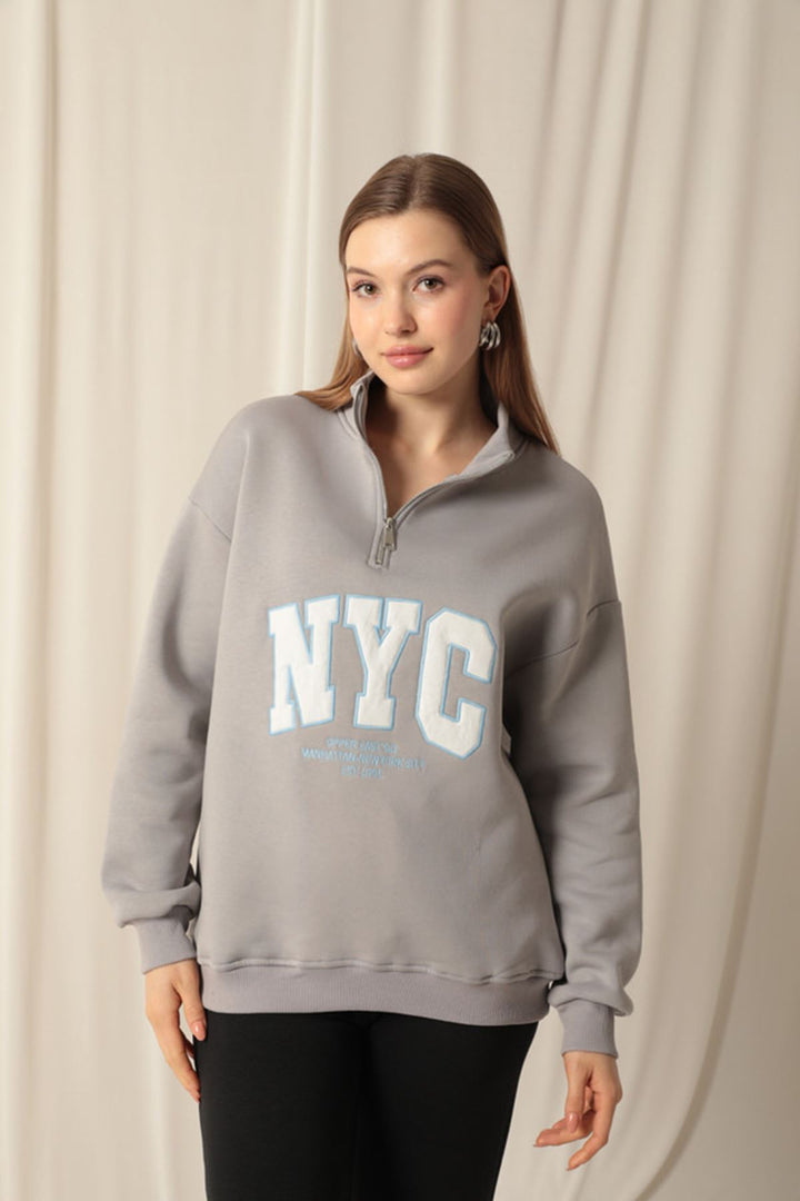 KKT Nyc Embroidered Women's Dark Gray Sweater - Wausau