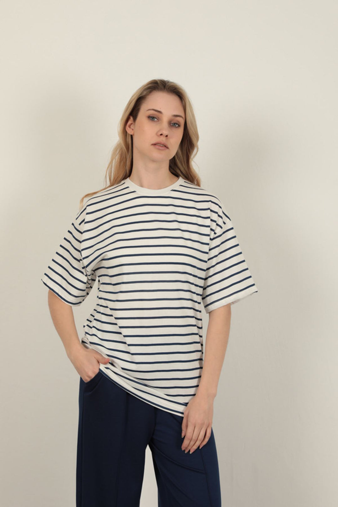 KKT Striped Crew Neck T-Shirt-Navy Blue - Empalme