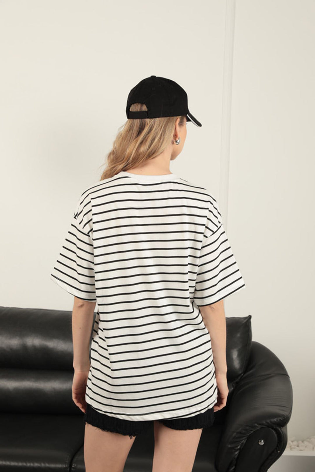 KKT Striped Crew Neck T-Shirt-Black - Puebla