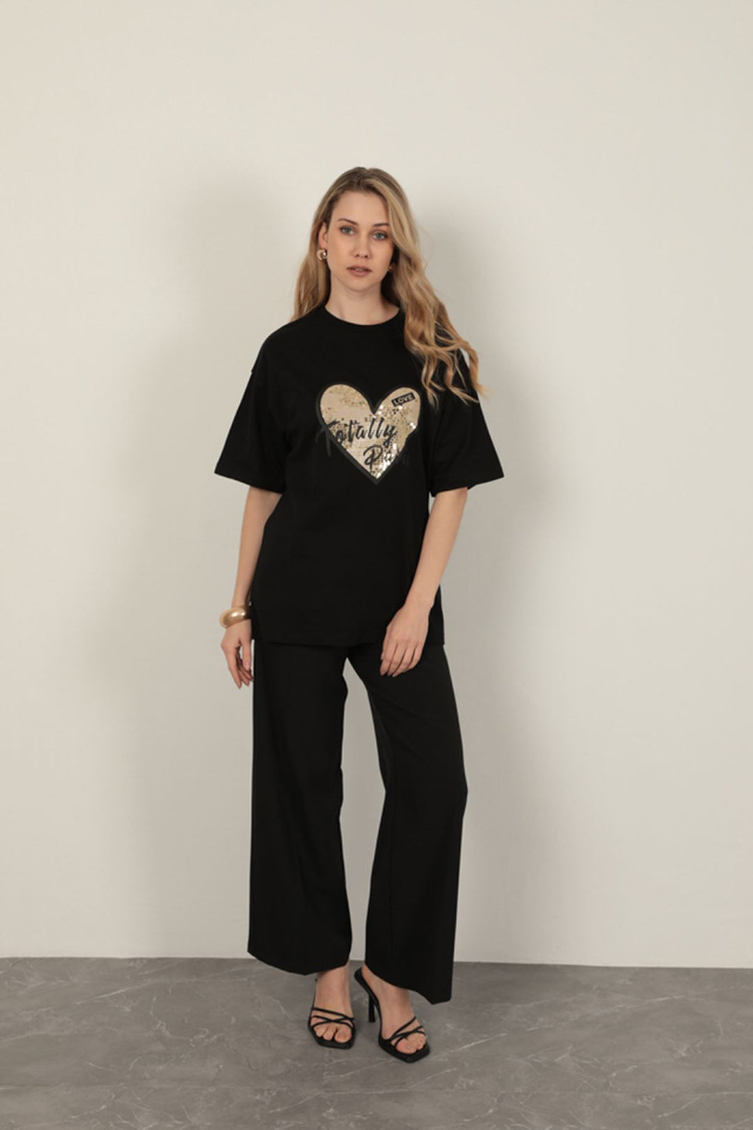 KKT Sequin Detailed Women's T-Shirt-Black - Tuscaloosa