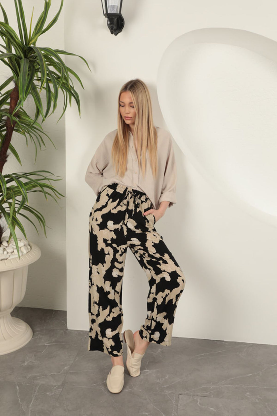 KKT Patterned Trousers-Black - Upper Darby