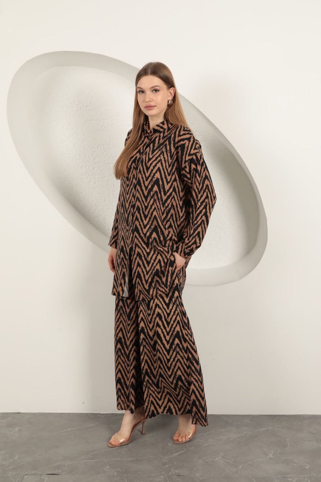 KKT Viscose Fabric Striped Women's Suit-Camel - Côte-Saint-Luc