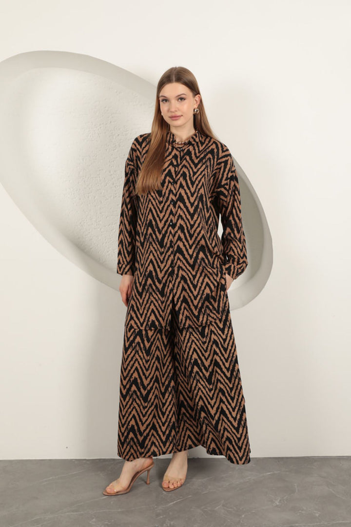 KKT Viscose Fabric Striped Women's Suit-Camel - Côte-Saint-Luc