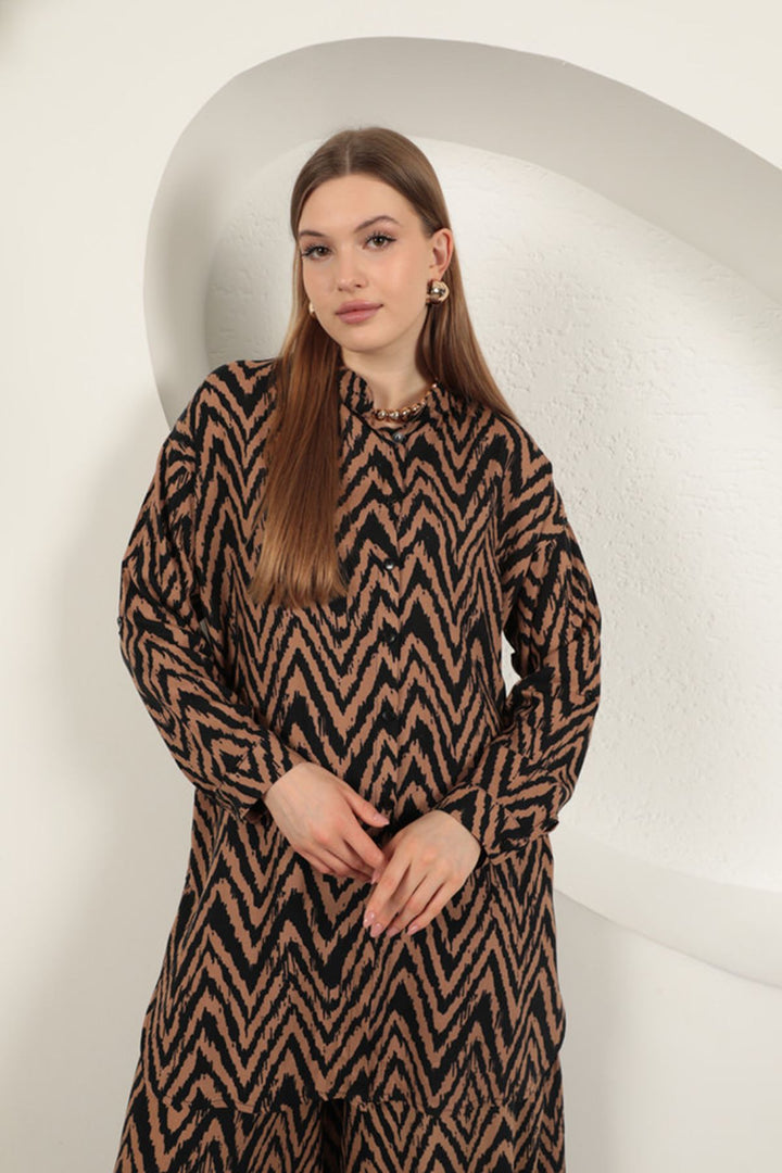 KKT Viscose Fabric Striped Women's Suit-Camel - Côte-Saint-Luc