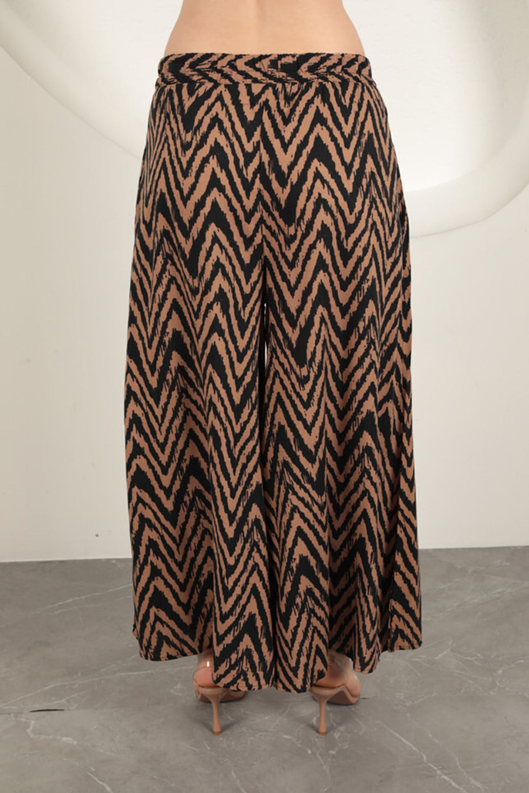 KKT Viscose Fabric Striped Women's Suit-Camel - Côte-Saint-Luc