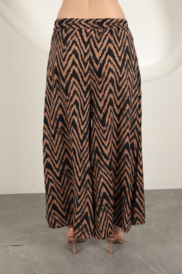 KKT Viscose Fabric Striped Women's Suit-Camel - Côte-Saint-Luc