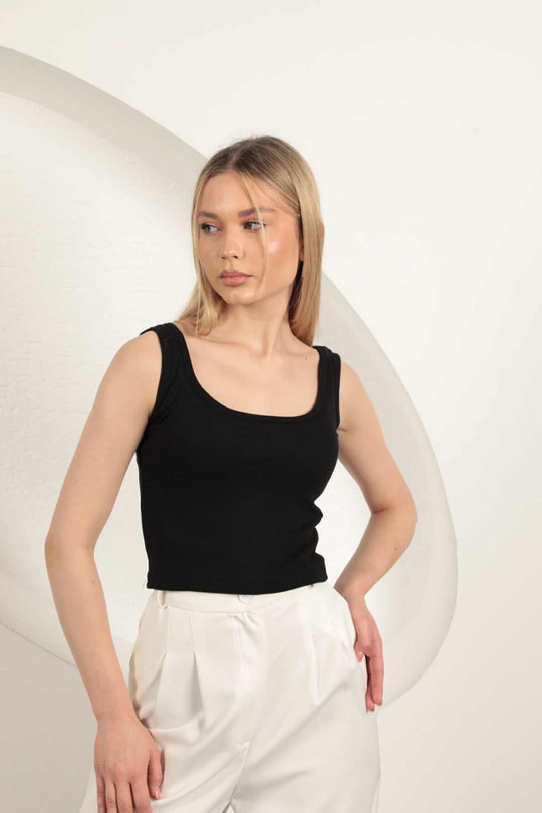 KKT Strawberry Viscose Fabric Suspender Crop-Black - Varash