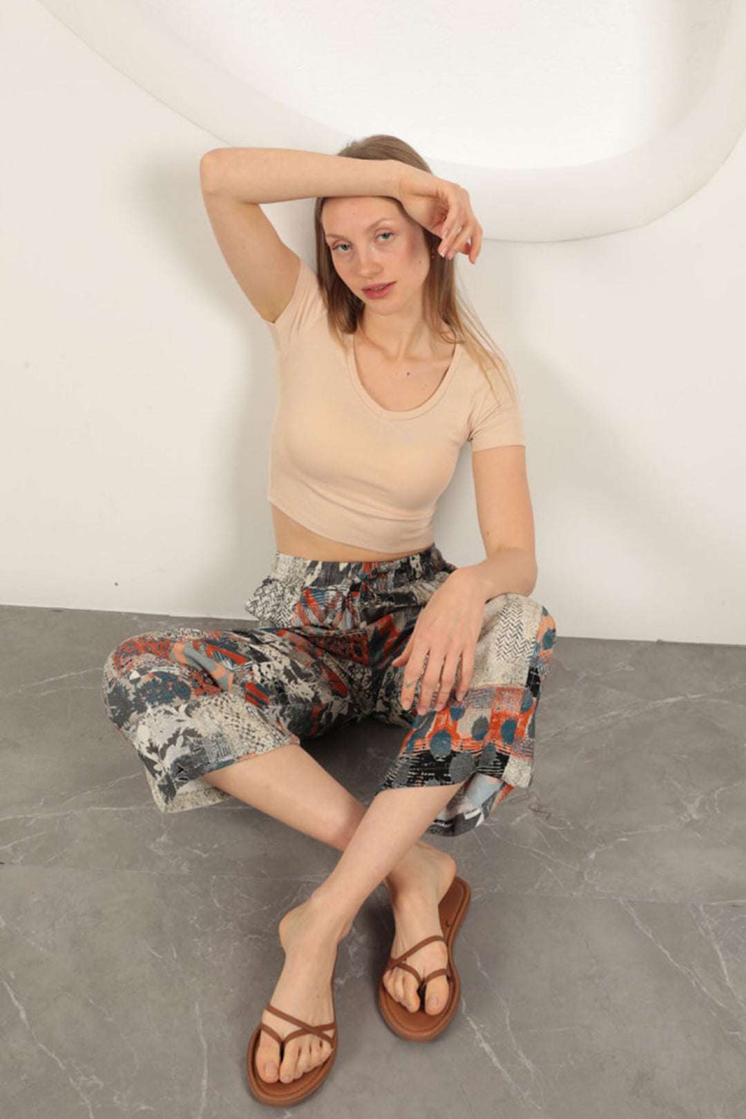KKT V Neck Basic T-Shirt-Beige - Orem