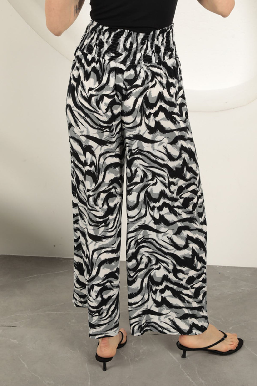 KKT Viscose Fabric Striped Patterned Trousers-Black - Victoria