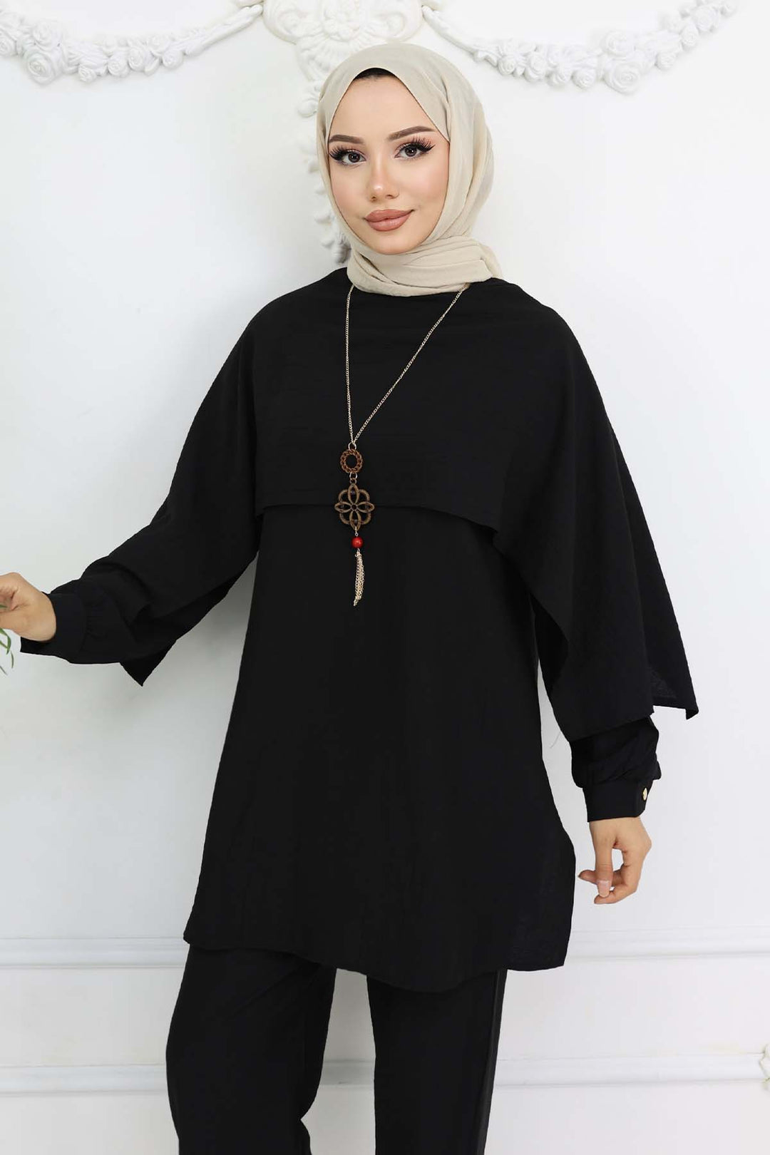 BNG Women Yaka Detaylı Kolyeli Tesettür Takım Siyah 4808 - Olbia