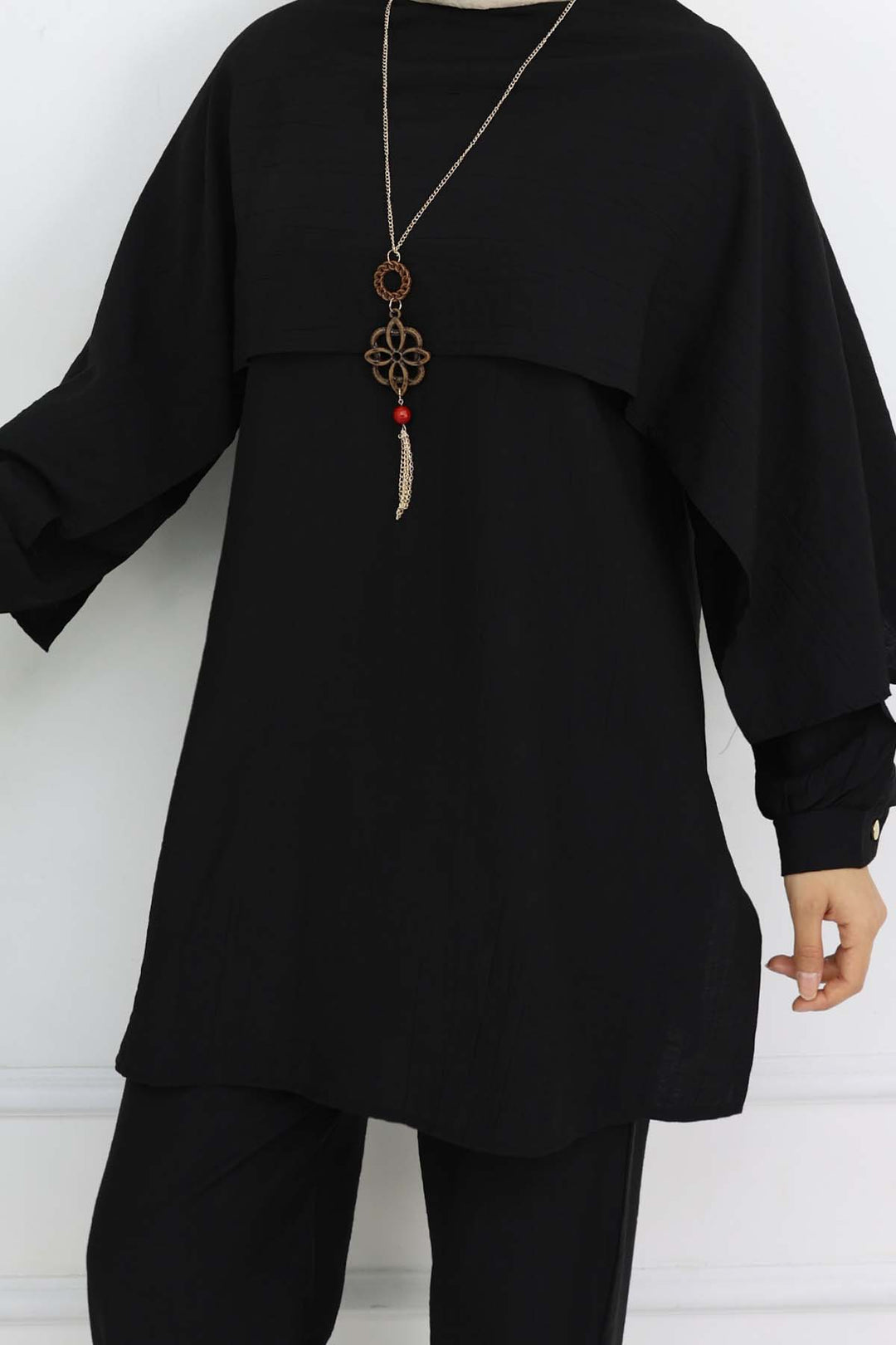 BNG Women Yaka Detaylı Kolyeli Tesettür Takım Siyah 4808 - Olbia