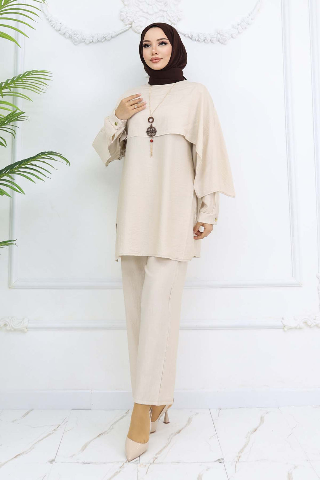 BNG Women Yaka Detaylı Kolyeli Tesettür Takım Taş Rengi 4808 - Zumpango