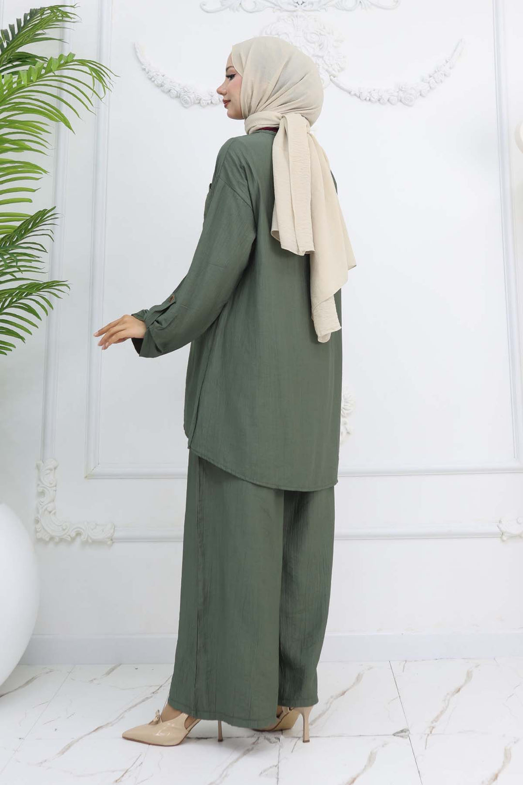 BNG Women Button Detailed Necklace Set Khaki 4782 - Danville