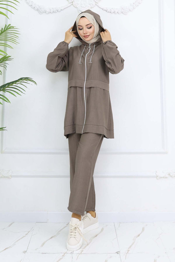 BNG Women Zincir Detaylı Tesettür Takım Vizon 4760 - Germering