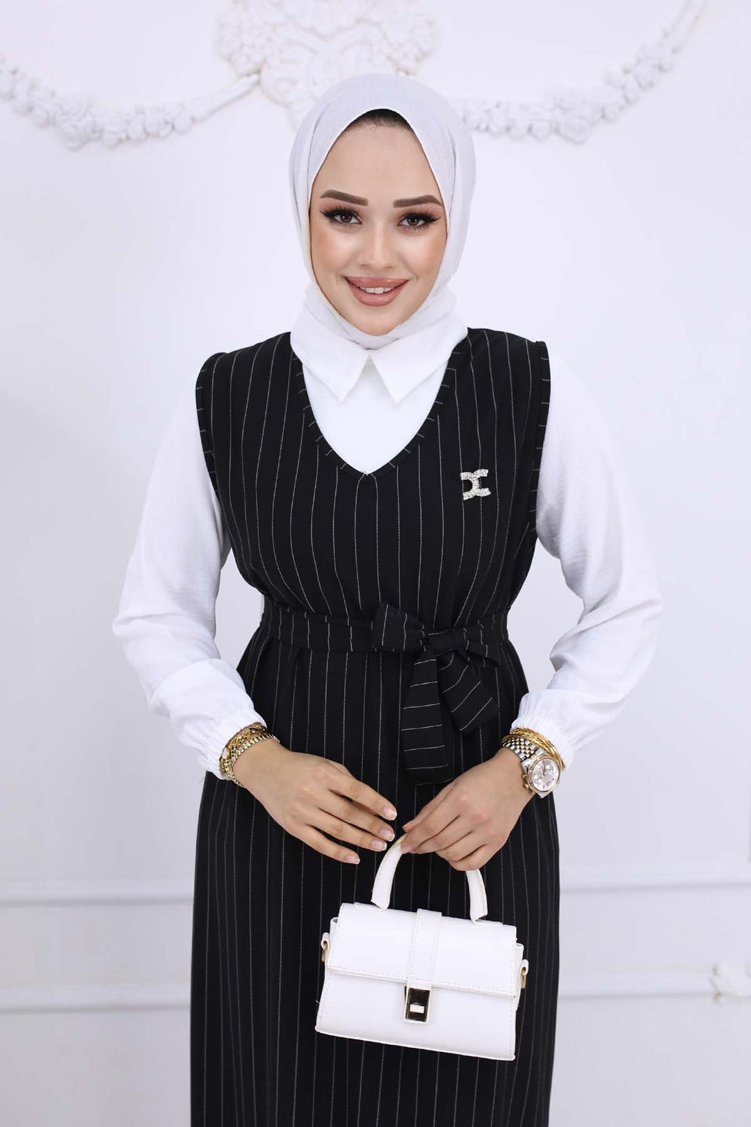 BNG Women Line Detailed Brooch Dress Black 4002 - Venray