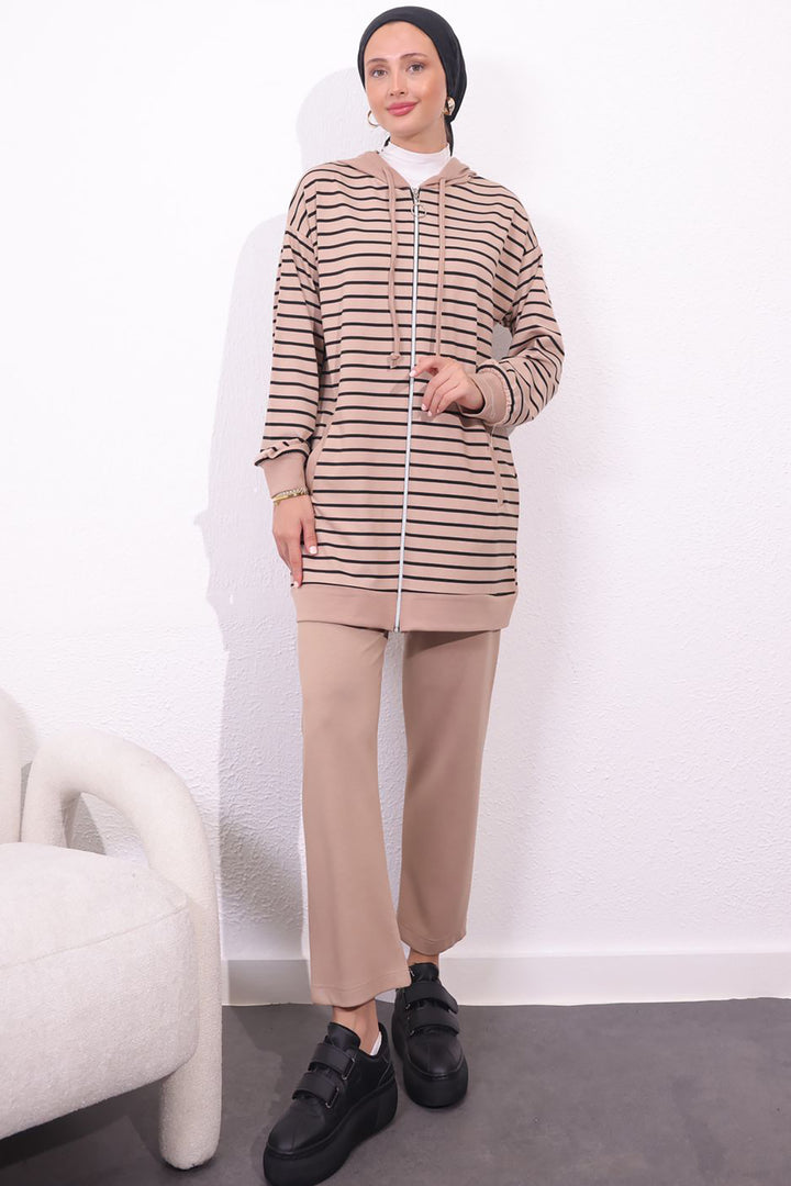 BNG Women Striped Two-Piece Set Beige - Tala