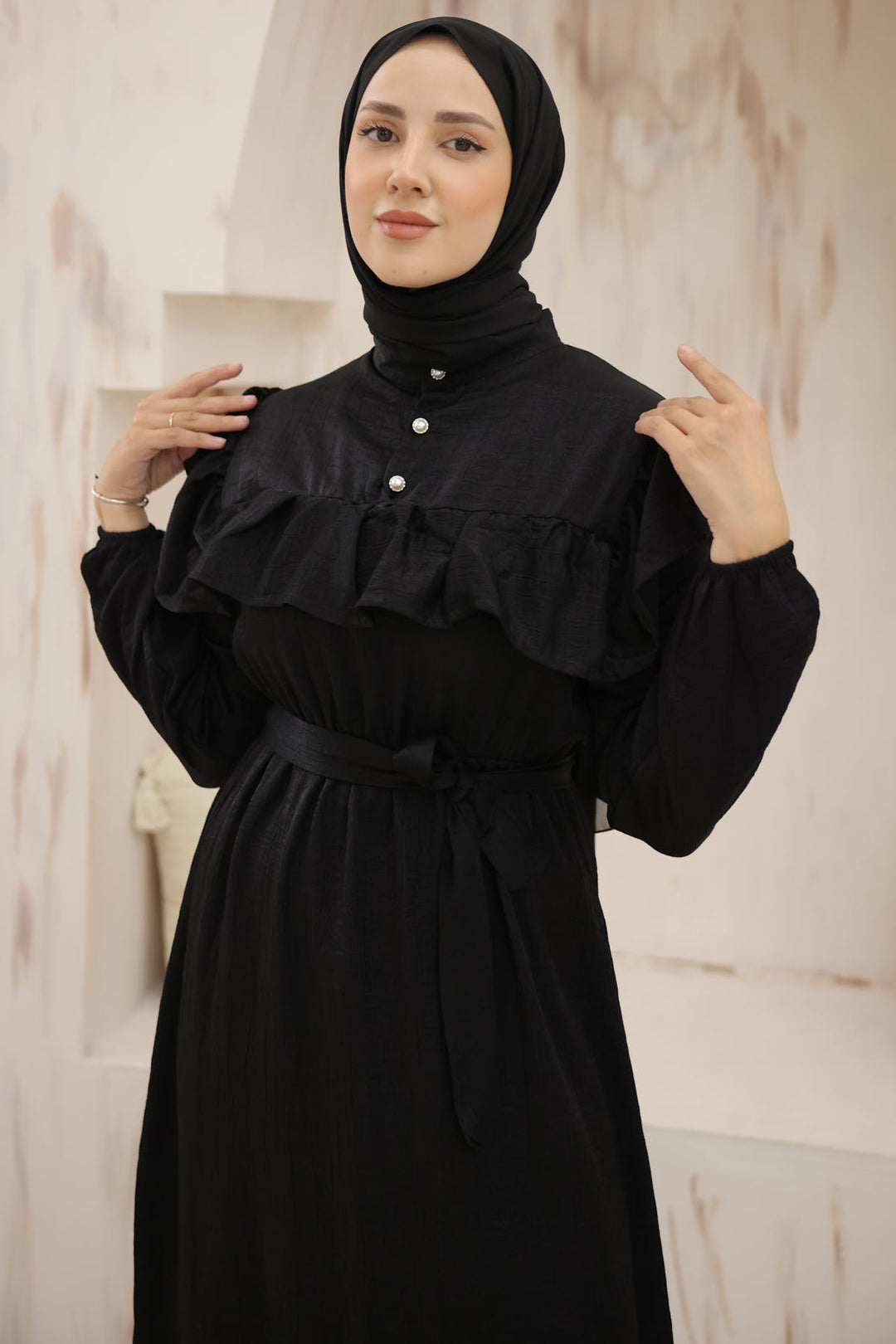 BNG فستان نسائي مزين بأزرار أمامية أسود - كليرمونت