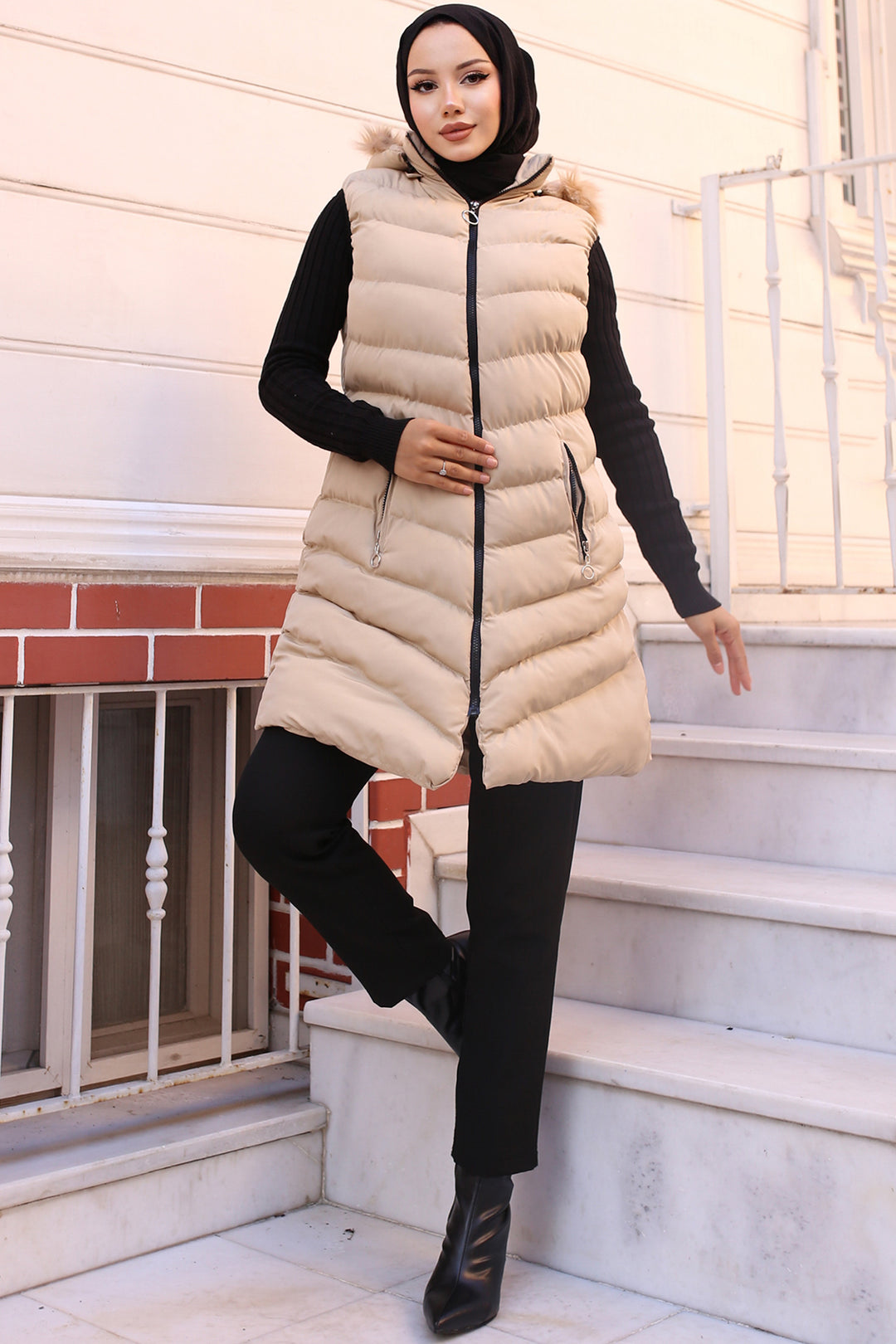 BNG Women Hooded Fur-Lined Puffer Vest Beige - Port Charlotte