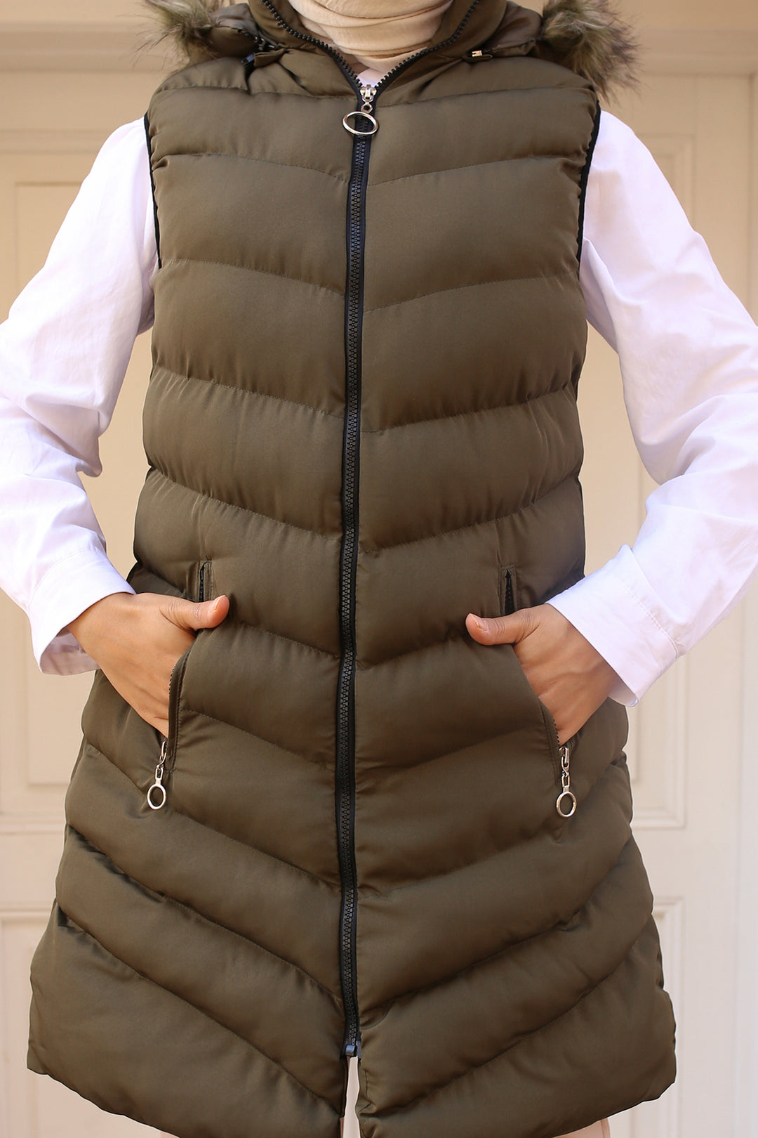 BNG Women Hooded Fur-Lined Puffer Vest Khaki - Plant City