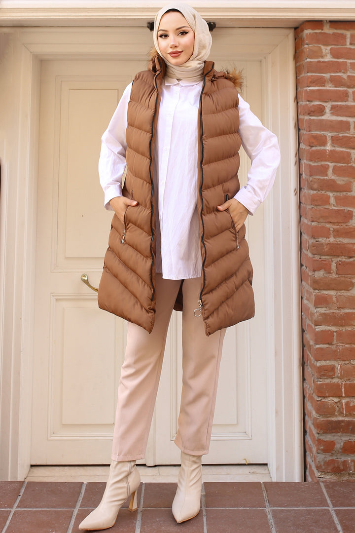 BNG Women Hooded Fur-Lined Puffer Vest Beige - Erkelenz