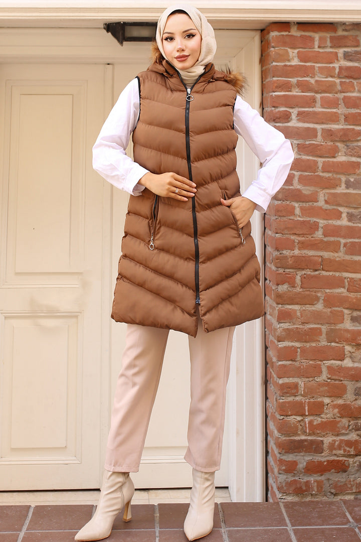 BNG Women Hooded Fur-Lined Puffer Vest Beige - Erkelenz
