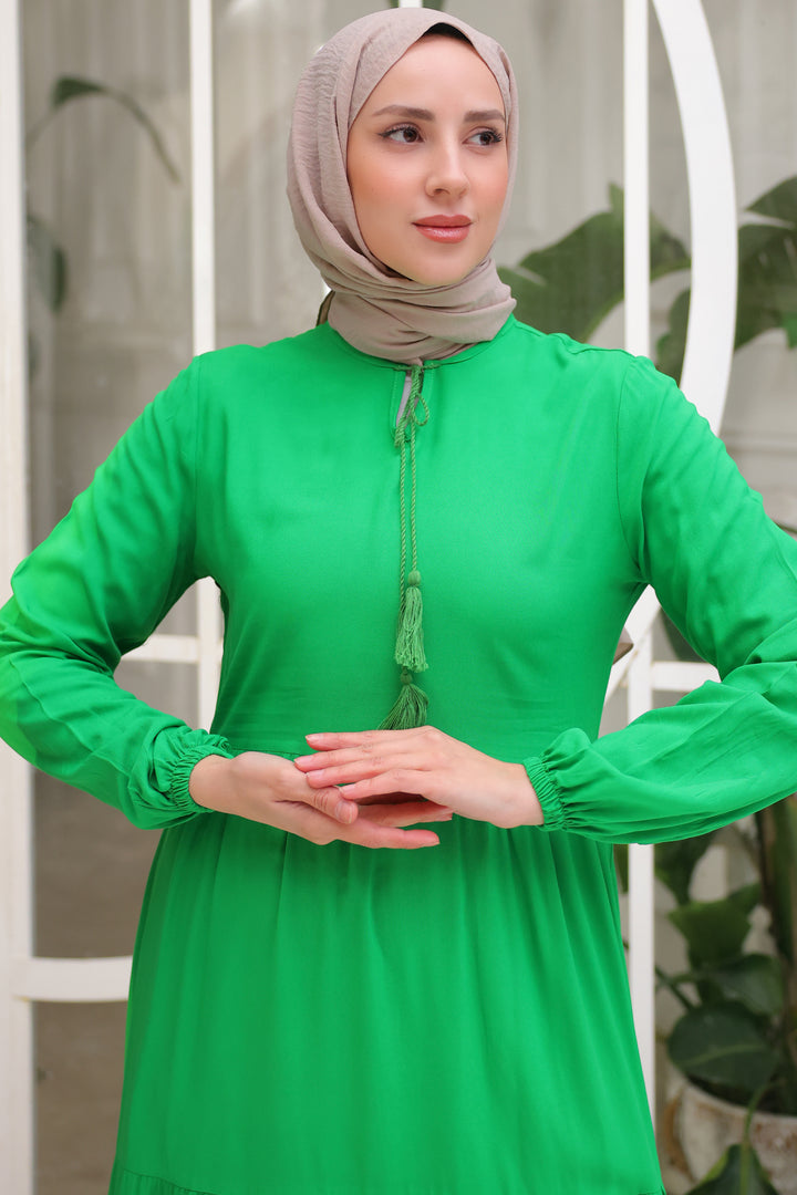 BNG فستان نسائي أخضر بياقة - كليرمونت