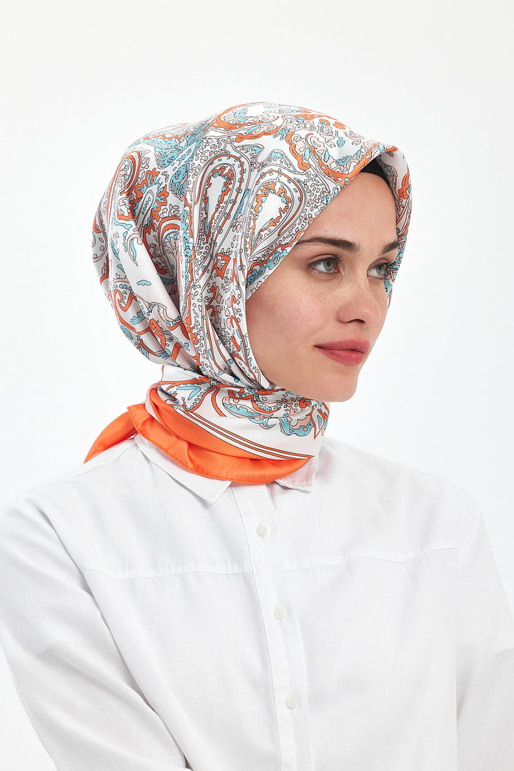 BNG وشاح نسائي منقوش برتقالي - كليرمونت
