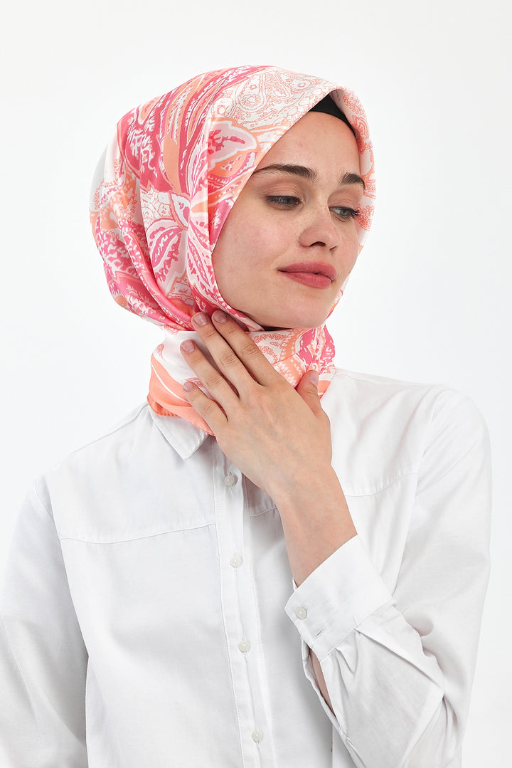 BNG وشاح سلمون منقوش للسيدات - كليرمون
