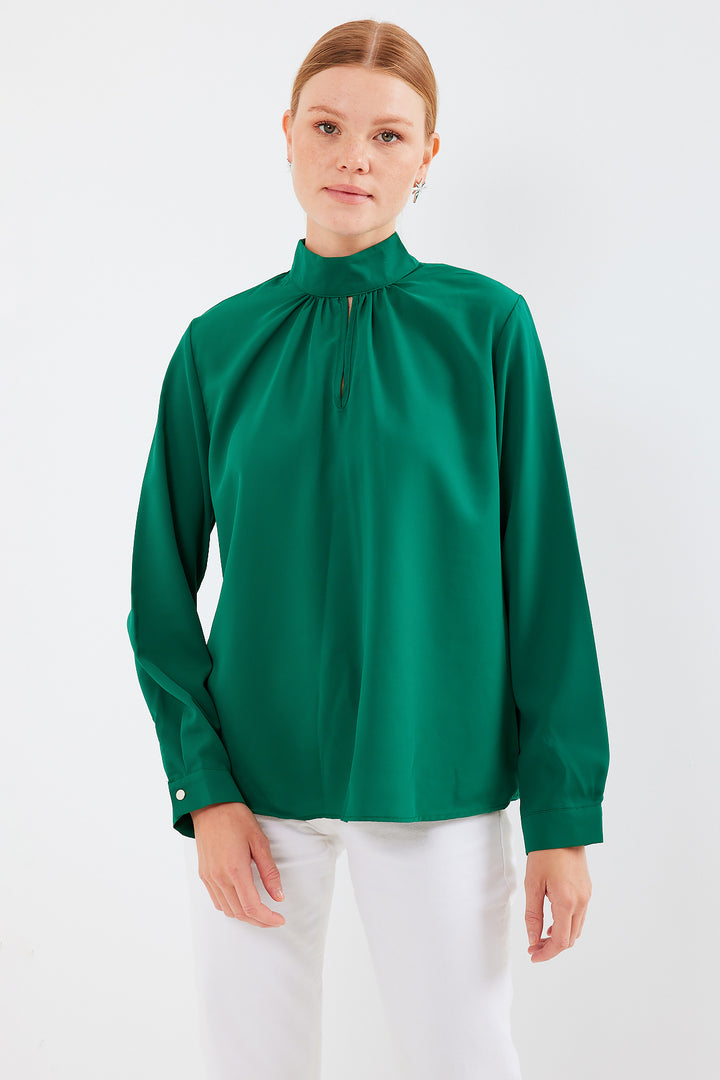 BGD Women Window Detailed Blouse - Emerald Green - Coimbra