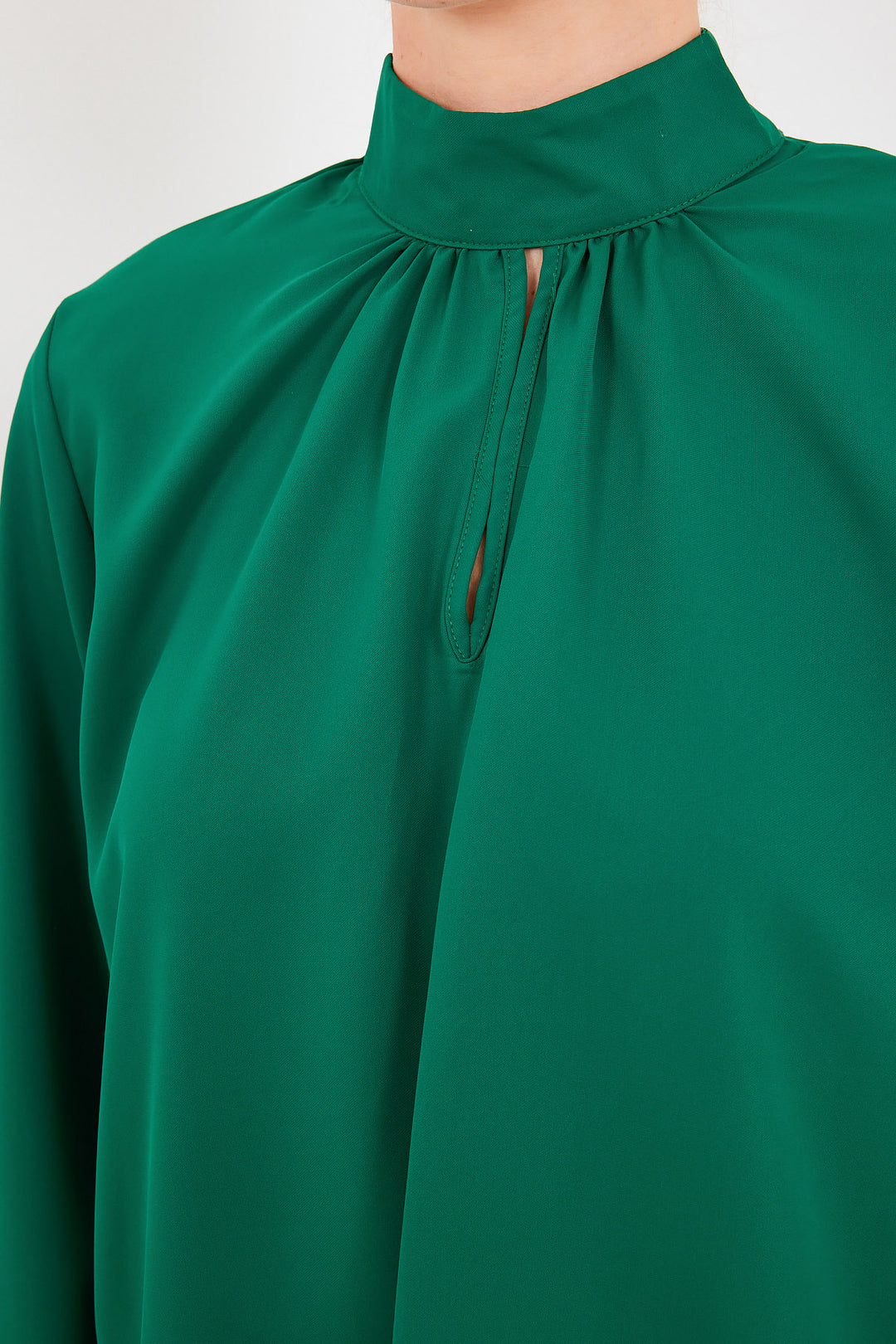 BGD Women Window Detailed Blouse - Emerald Green - Coimbra