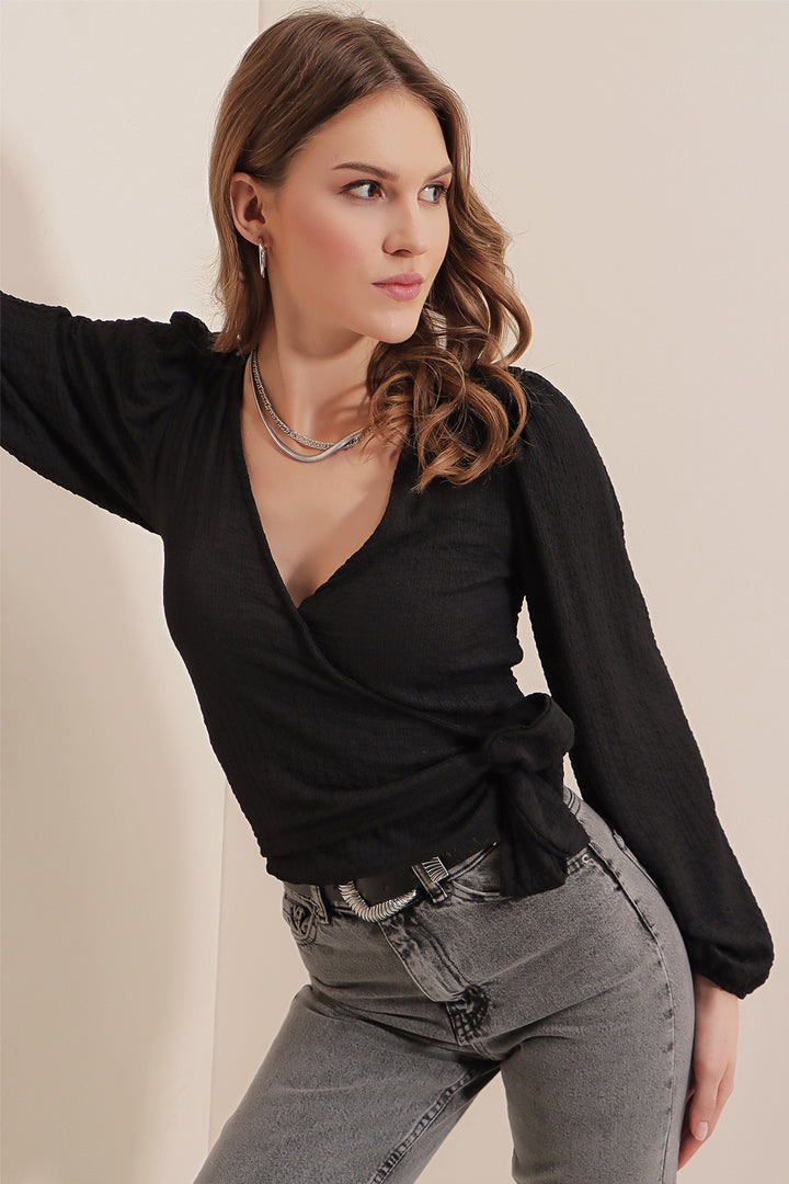BGD Women Tire Knit Blouse - Black - Arcadia