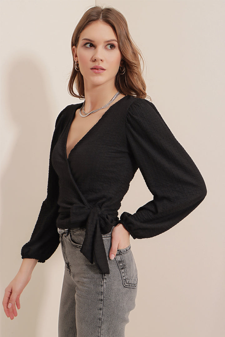 BGD Women Tire Knit Blouse - Black - Arcadia