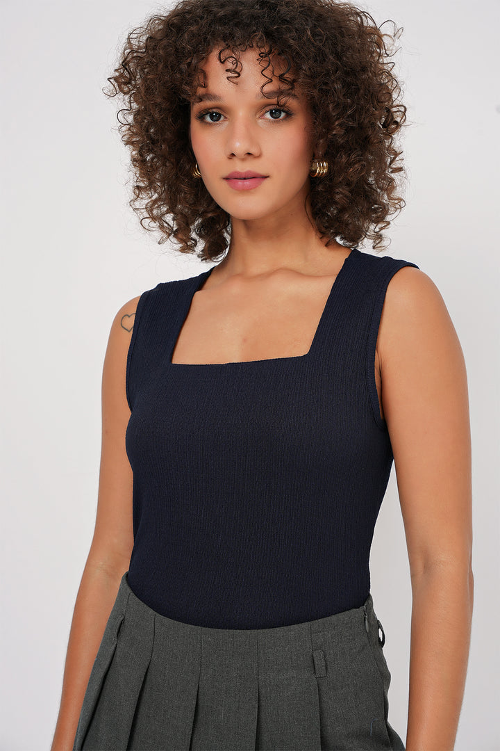 BGD Women Zero Sleeve Knitted Blouse - Navy Blue - Aachen